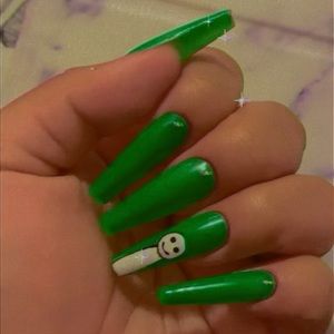 Minecraft YouTuber Dream Inspired Press on Nails